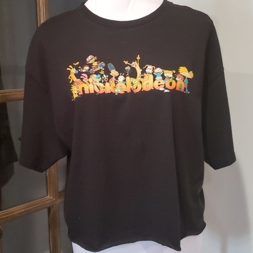 𝅺NICKELODEON Crop Top NWOT